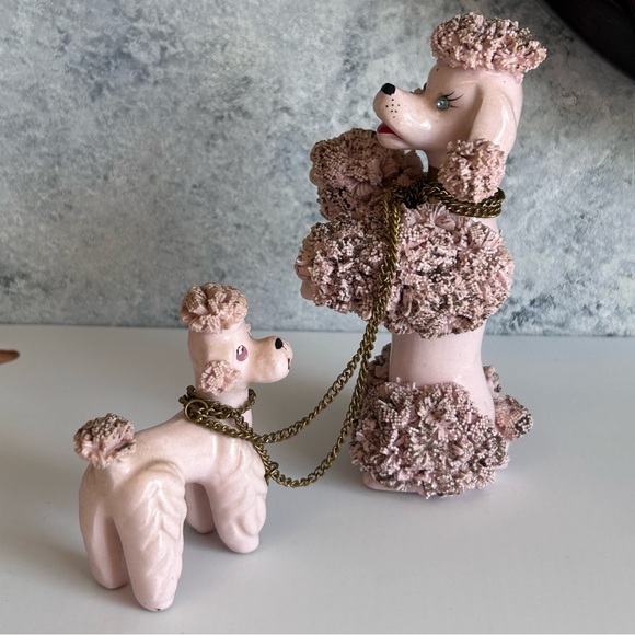 Vintage Pink Poodle Chained Puppy Spaghetti Trim Porcelain Figurines MCM Kitschy - Picture 10 of 15